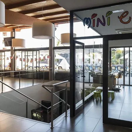 Hotel Papi Blau